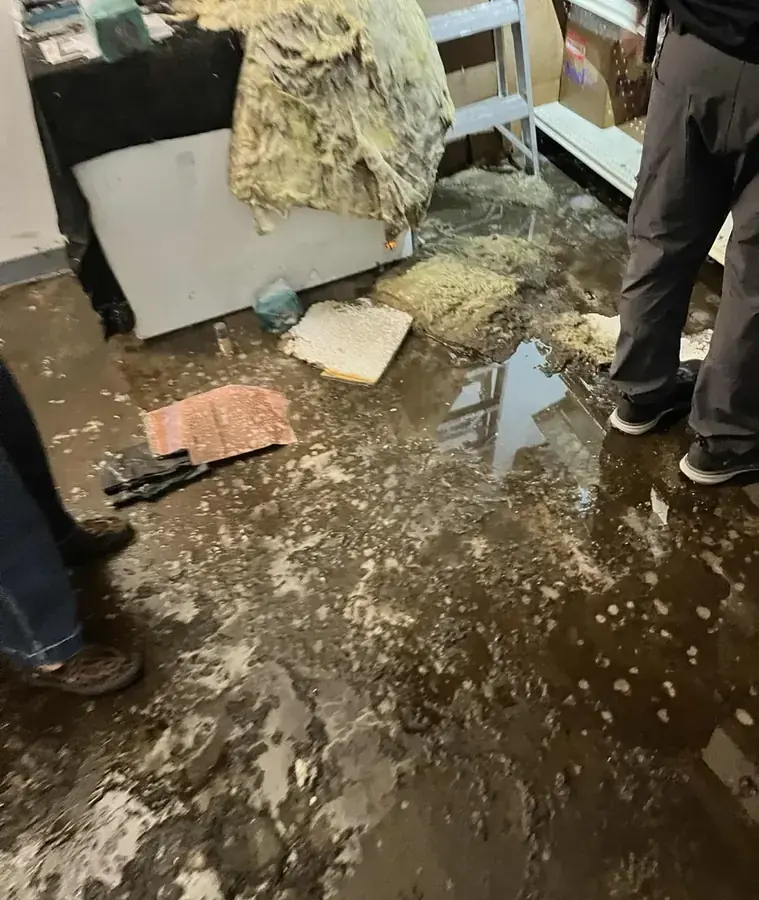 Contained sewage backup cleanup in a Peoria, AZ home